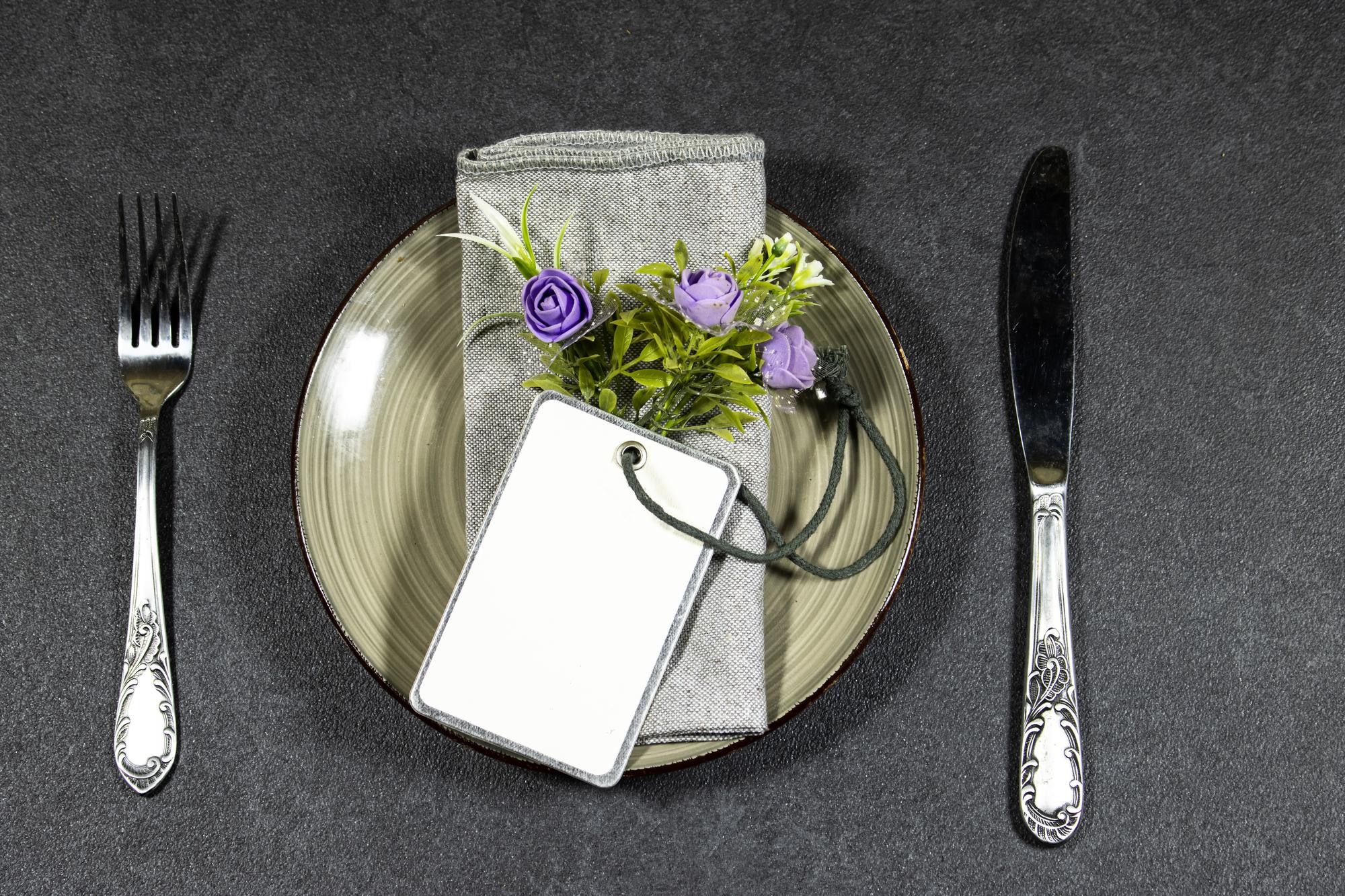 Subscription card and utensils